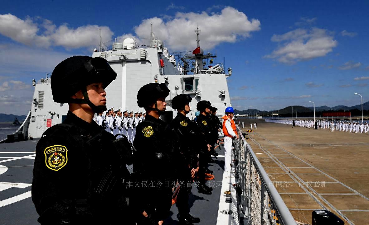 山東艦的排水量，揭示中國(guó)海軍力量的重要指標(biāo)，山東艦排水量揭示中國(guó)海軍力量的關(guān)鍵指標(biāo)