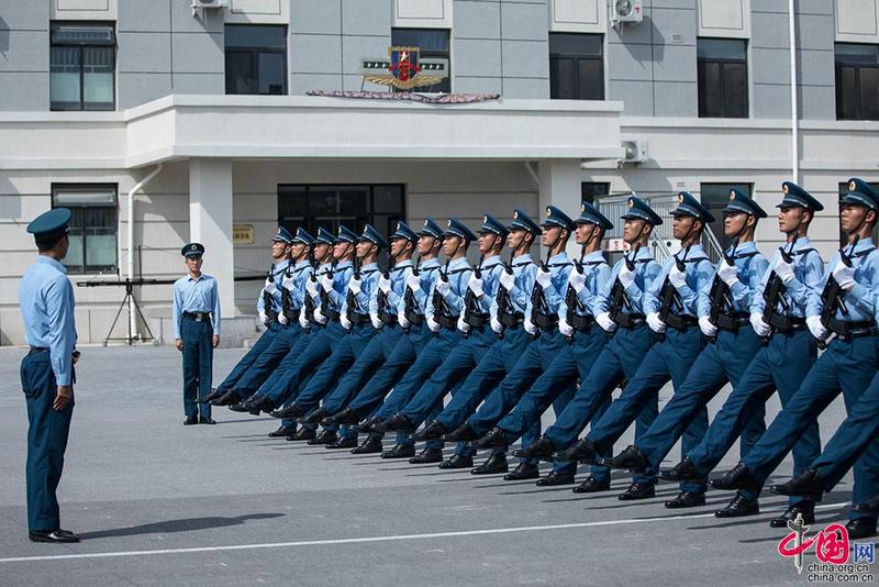 空軍院校方隊(duì)，培養(yǎng)精英，鑄就藍(lán)天之劍，空軍院校方隊(duì)，精英培養(yǎng)基地，藍(lán)天之劍的鑄造處