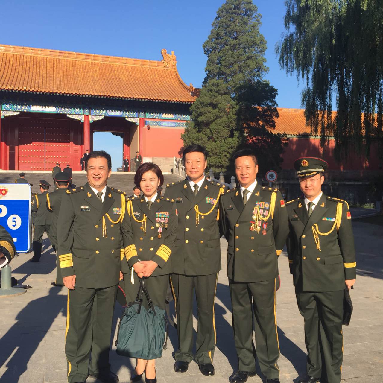 港臺明星觀看閱兵儀式，跨越文化與軍魂的共鳴，港臺明星觀看閱兵儀式，文化與軍魂的交融共鳴