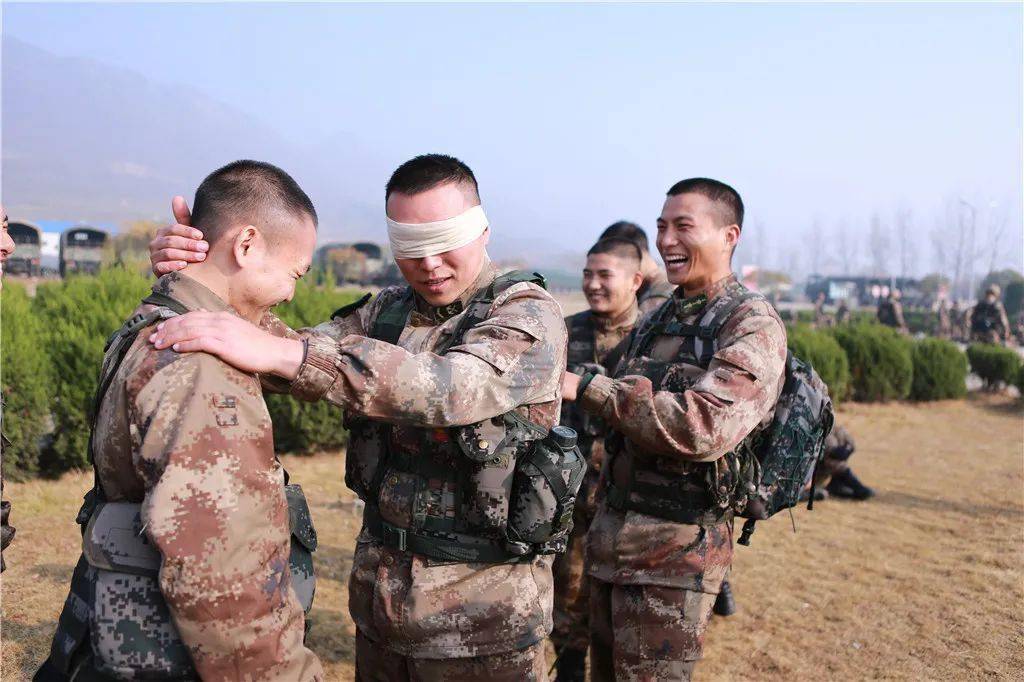 內(nèi)蒙烏海老兵打新兵事件深度解析，內(nèi)蒙烏海老兵打新兵事件深度剖析